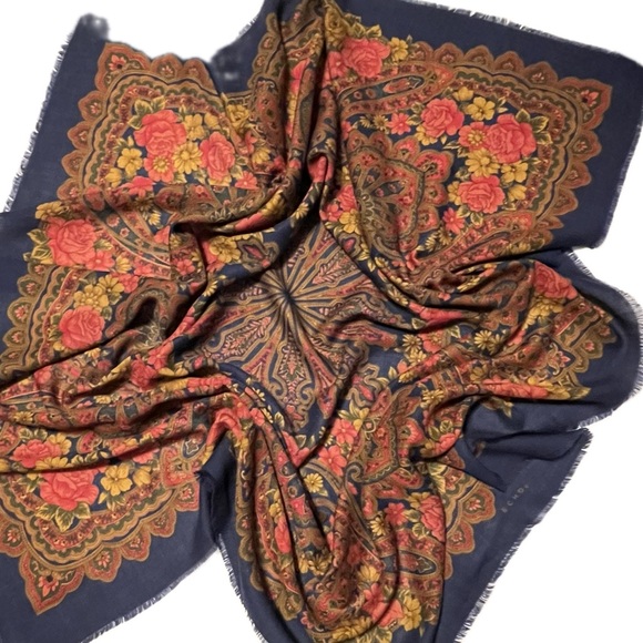 🌺Spectacular Vintage ECHO Navy & Pink Fine Wool 43” Square Scarf—Lightweight - Picture 10 of 16